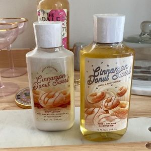Bath & Body Works Cinnamon Donut Swirl Shower Gel & Body Lotion